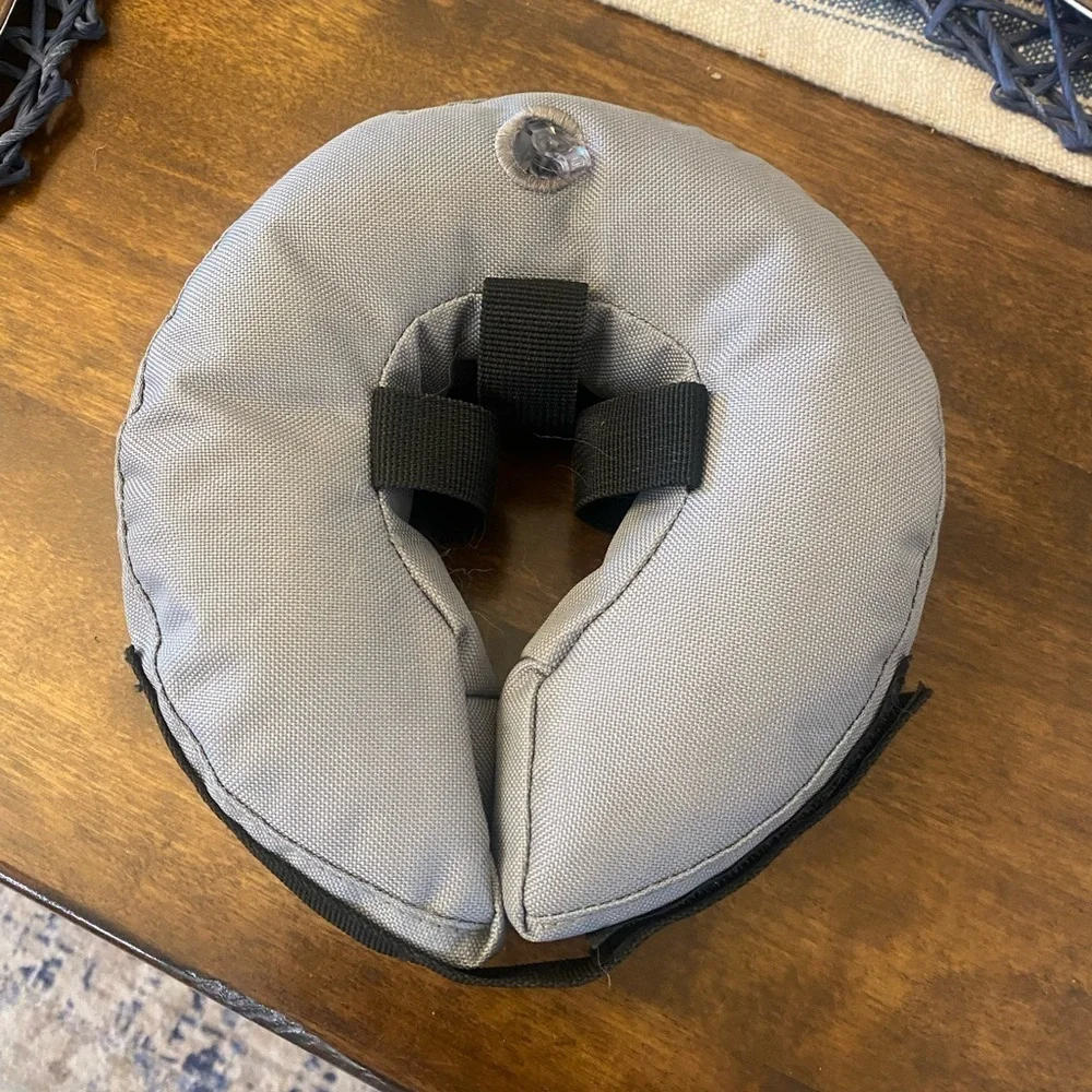 Well & Good Inflatable Recovery Kitten Collar x-small